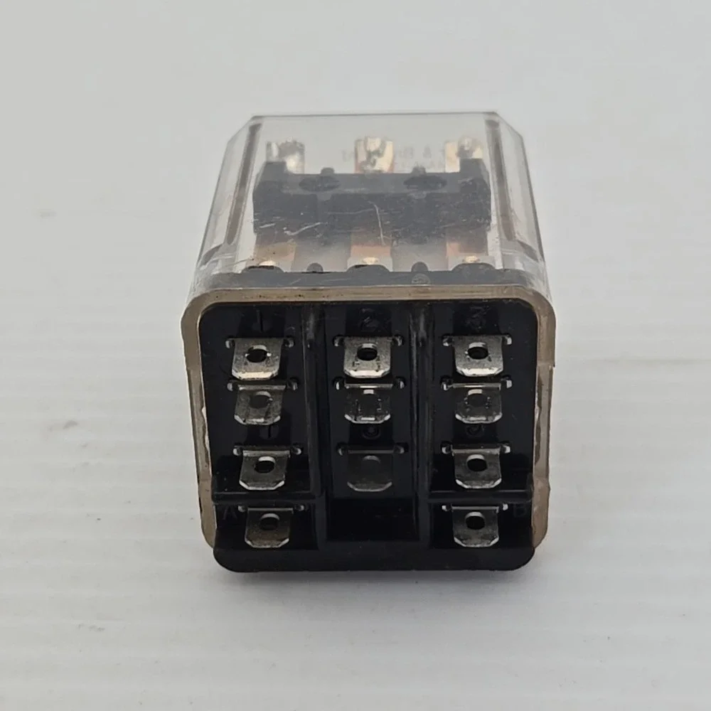 Potter & Brumfield KUP-14A35-120 Pilot Cube Relay‎ 120 VAC Coil KUP14A35120